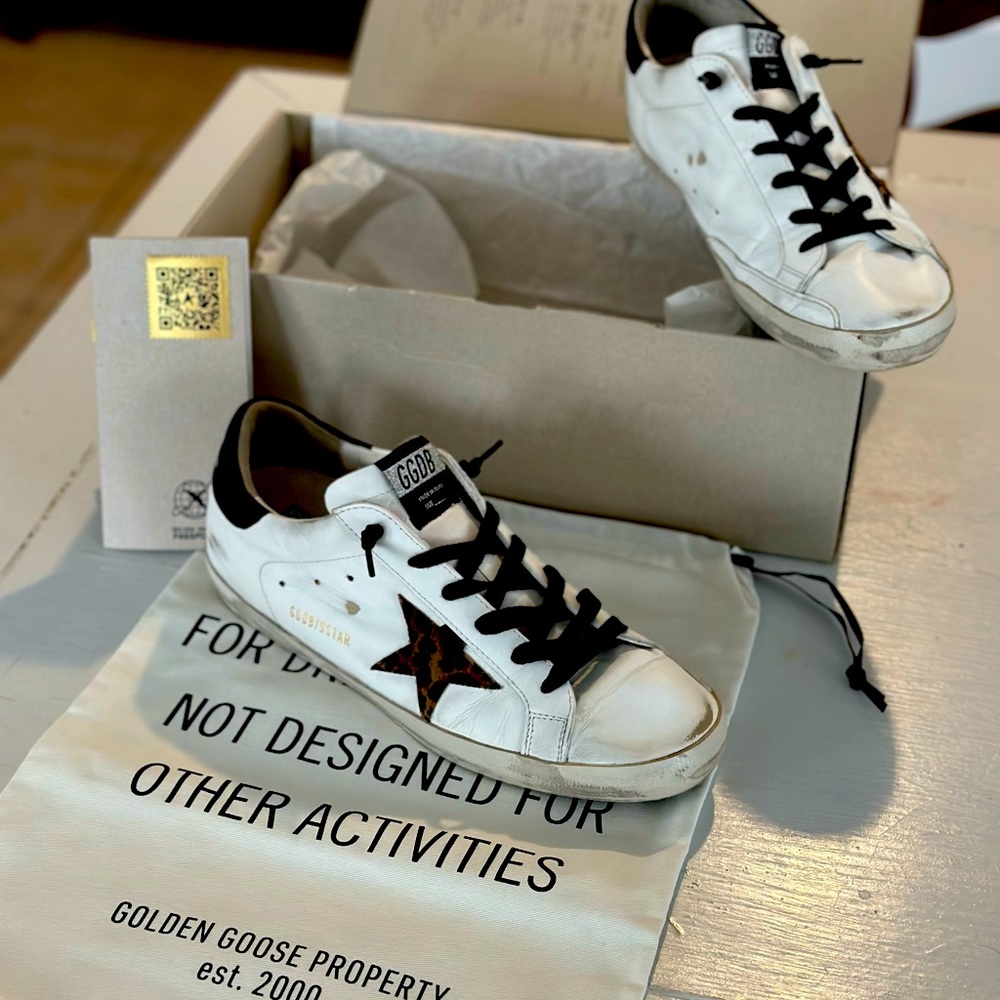 Golden goose superstar men’s size EU.42. US size 9